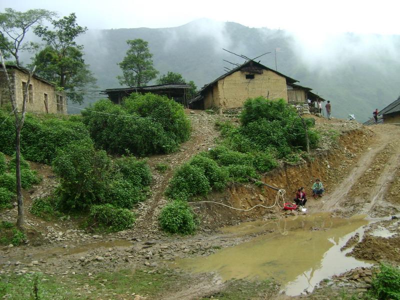 母雞沖村(雲南省文山縣薄竹鎮下轄村)