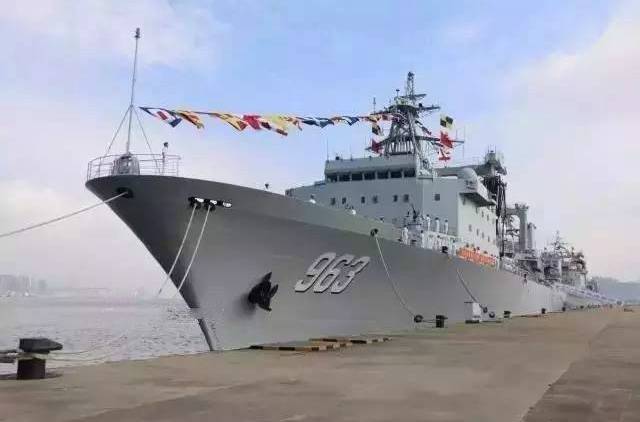 駱馬湖號綜合補給艦(駱馬湖艦)