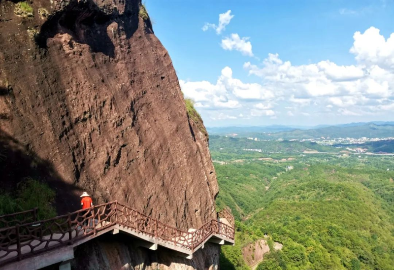 南台臥佛山景區