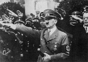 希特勒舉行閱兵