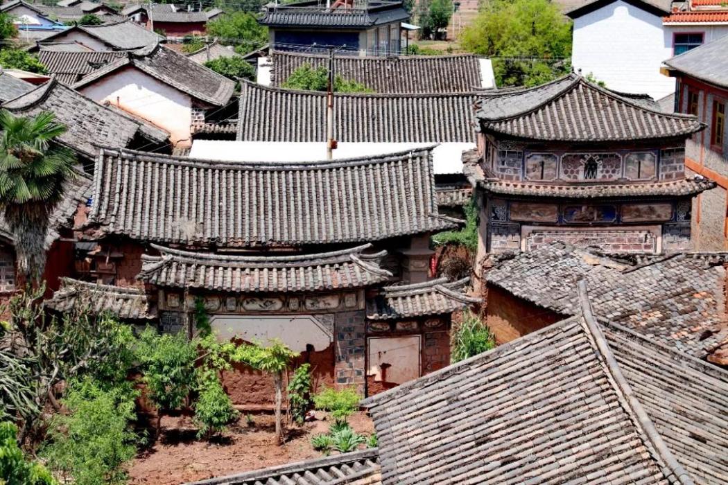 何家大院(雲南麗江何家大院)