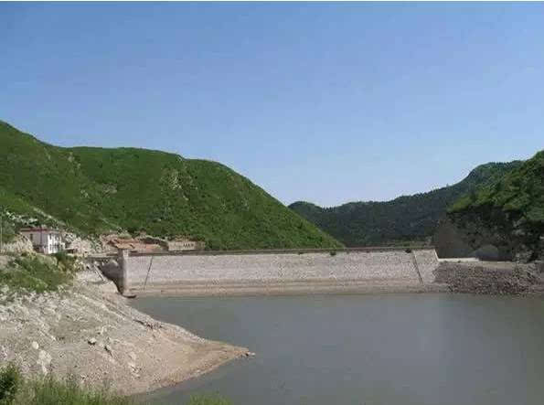 華山水庫(廣西永福縣境水庫)