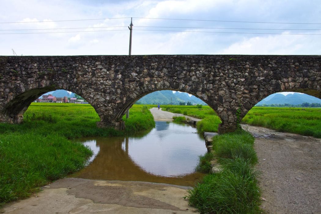 輸水橋