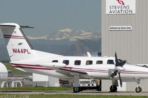 PA-32型飛機