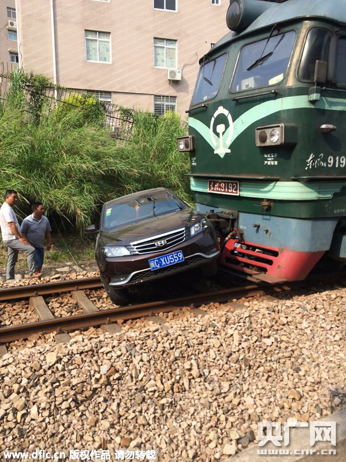 7·2泉州汽車與火車相撞事故