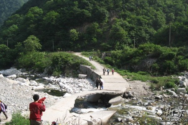 老龍橋村