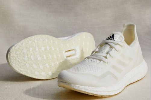 ULTRABOOST MADE TO BE REMADE 低幫跑步運動鞋