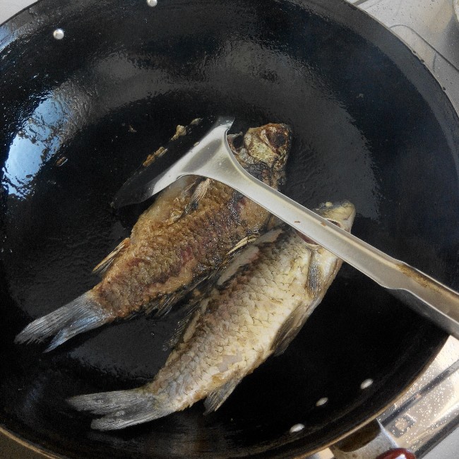 油菜豆腐鯽魚湯