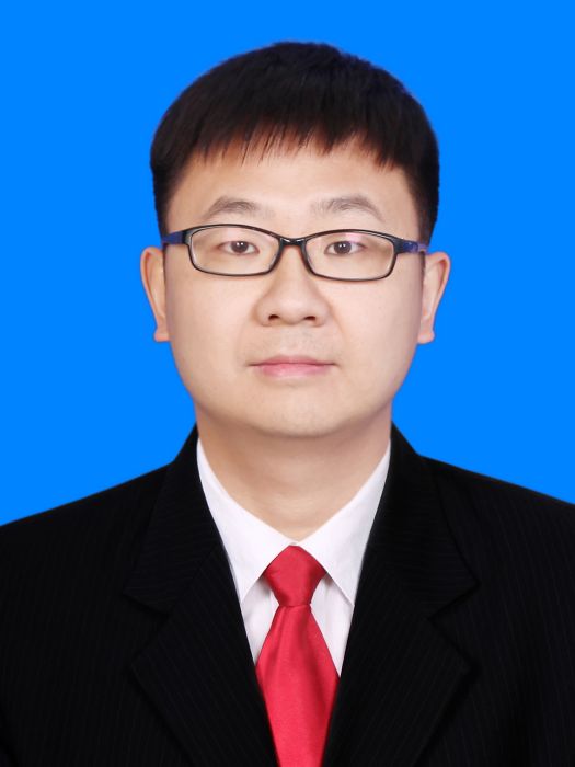 李春鵬(湖北省宜昌市長陽土家族自治縣科學技術和經濟信息化局黨組成員、總工程師)