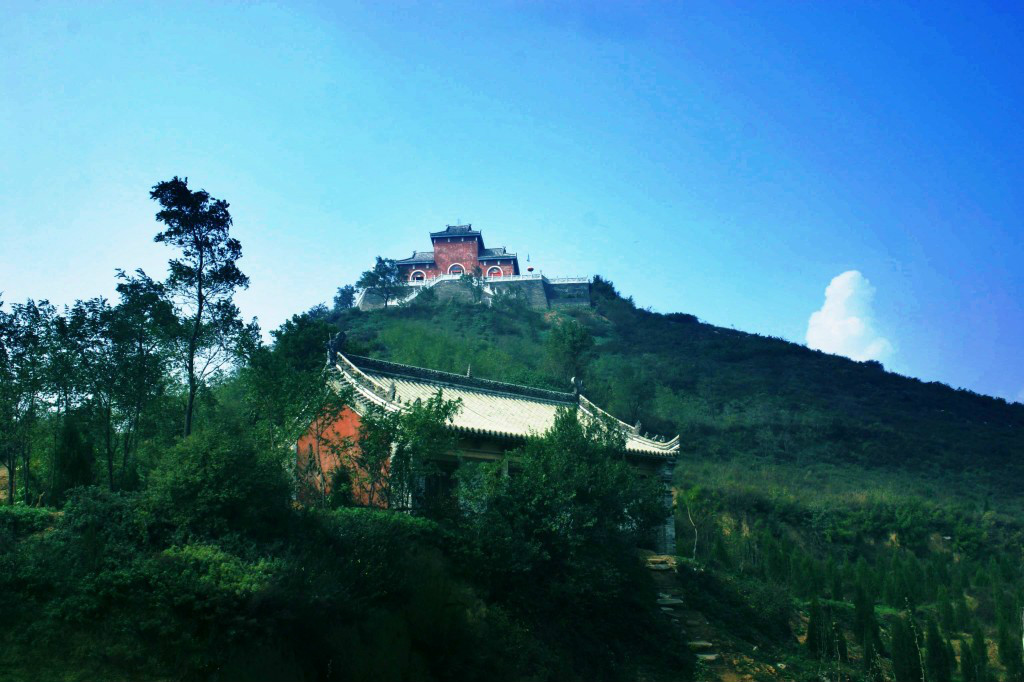 朝陽山(陝西省禮泉縣朝陽山)