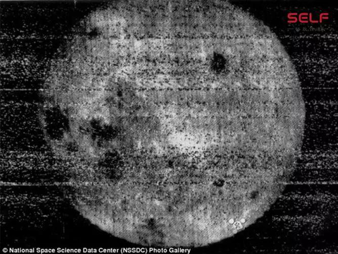 1959年蘇聯拍攝的第一張月球背面的圖片