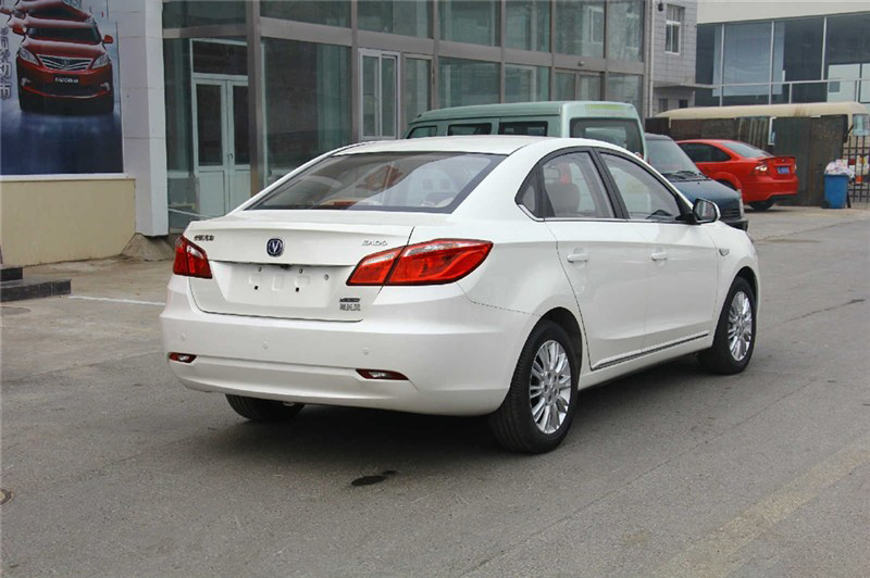 2012款逸動 1.6L自動豪華型