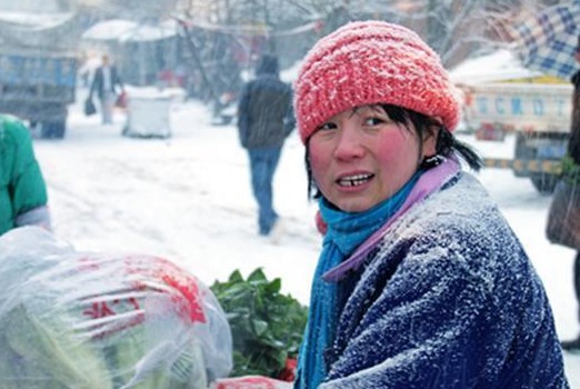 晨風暮雪度維艱