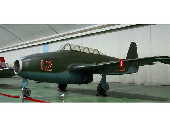 雅克-17戰鬥機(Yak-17)