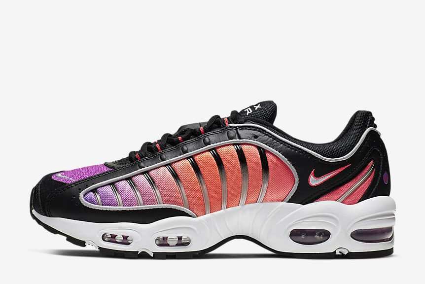 Nike Air Max Tailwind IV 男子運動鞋