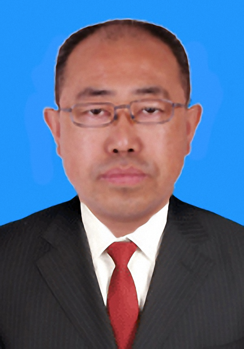王銳(內蒙古錫林郭勒盟盟委委員、秘書長)