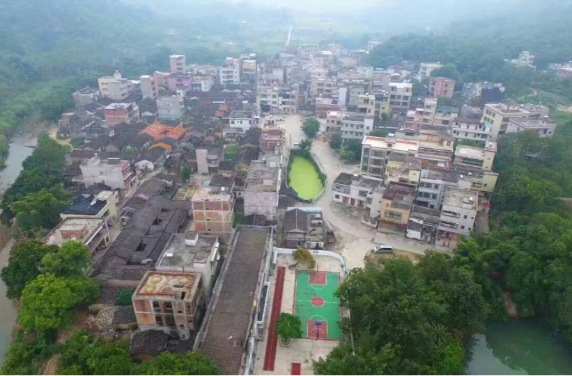 軍田村(廣東省普寧市梅林鎮下轄村)