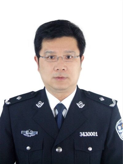 岳岩(安徽省淮南女子監獄一級高級警長)