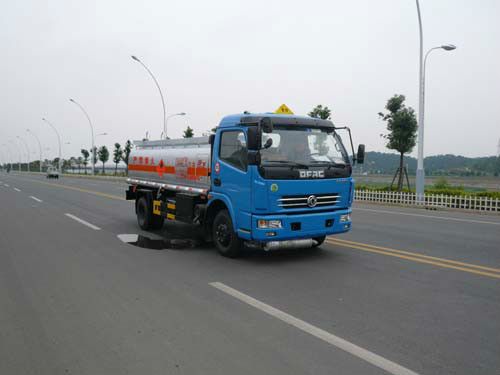 小型加油車