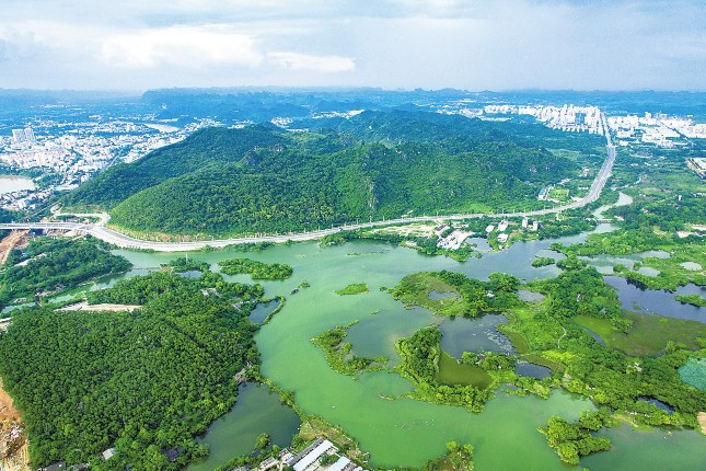 廣西龍峽山國家森林公園