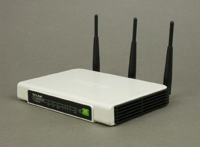 TP-Link TL-SL2428WEB