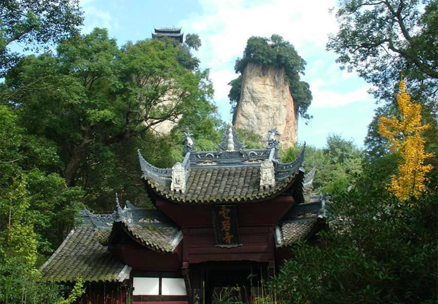 雲岩山臥佛寺