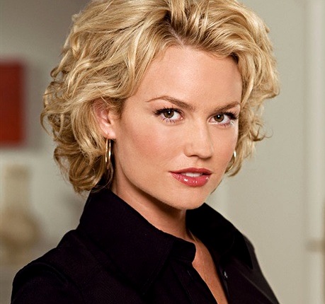 Kelly Carlson