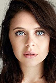 Bel Powley