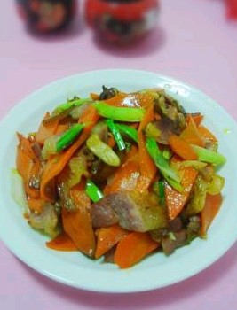 胡蘿蔔炒臘肉