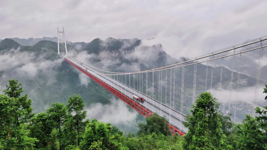 湘西土家族苗族自治州矮寨奇觀旅遊區