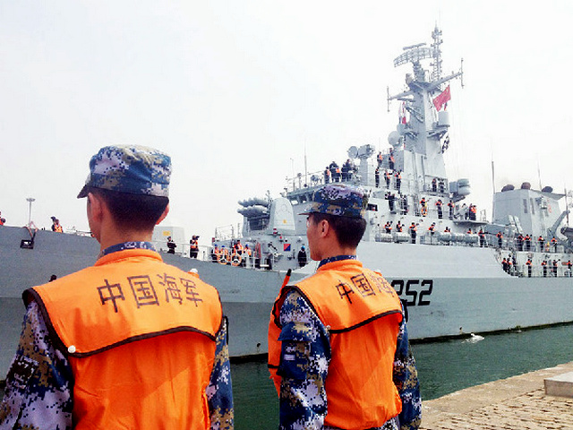 252沙姆謝爾號護衛艦2014.4.20訪問中國青島港