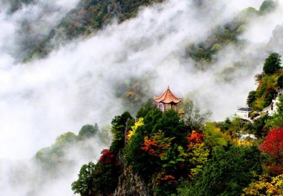 南宮山(古冰川及火山遺址)