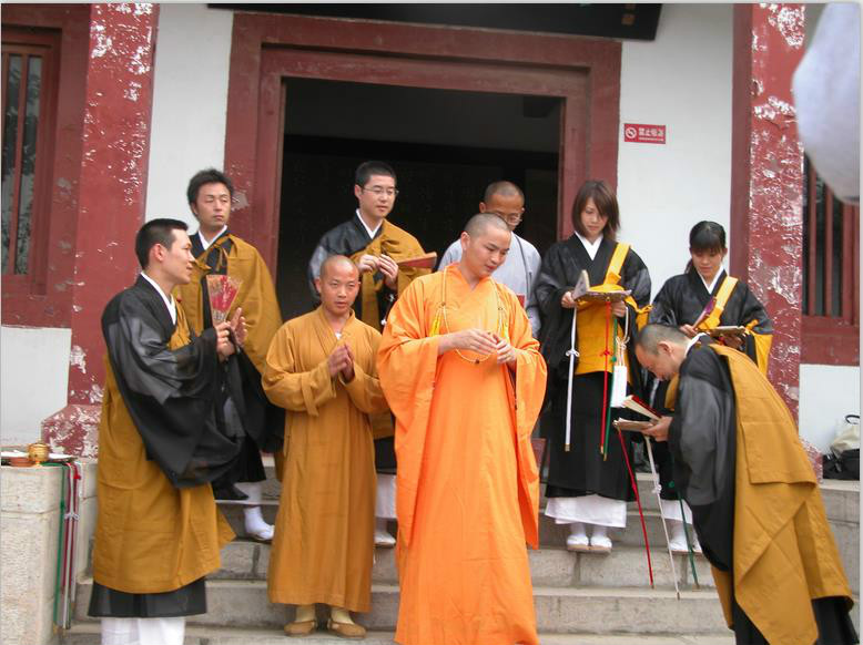 日本僧人團參拜魚山梵唄寺，永悟法師接待