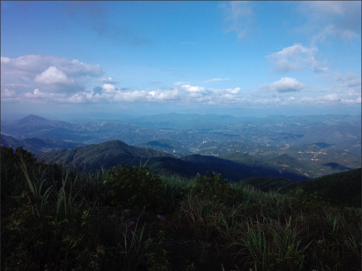 三省坡主峰圖