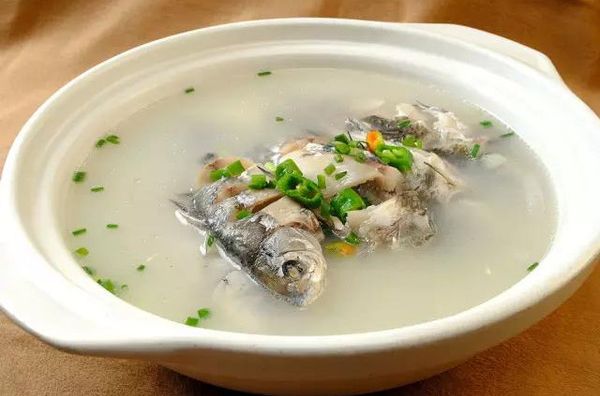 薏米簕莧菜頭鯽魚湯