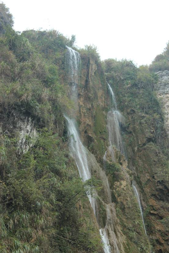 後垴山瀑布漂流景區