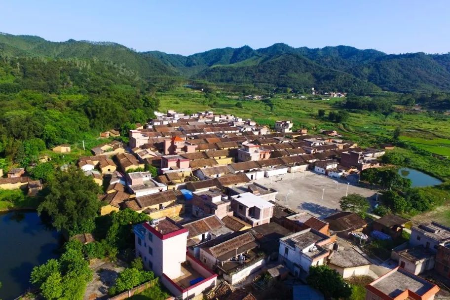 光榮村(吉林省延吉市朝陽川鎮光榮村)