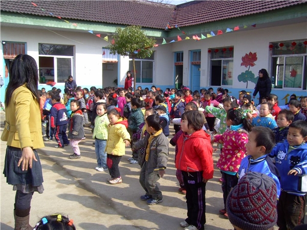 廬江縣龍橋鎮聰聰幼稚園教與學