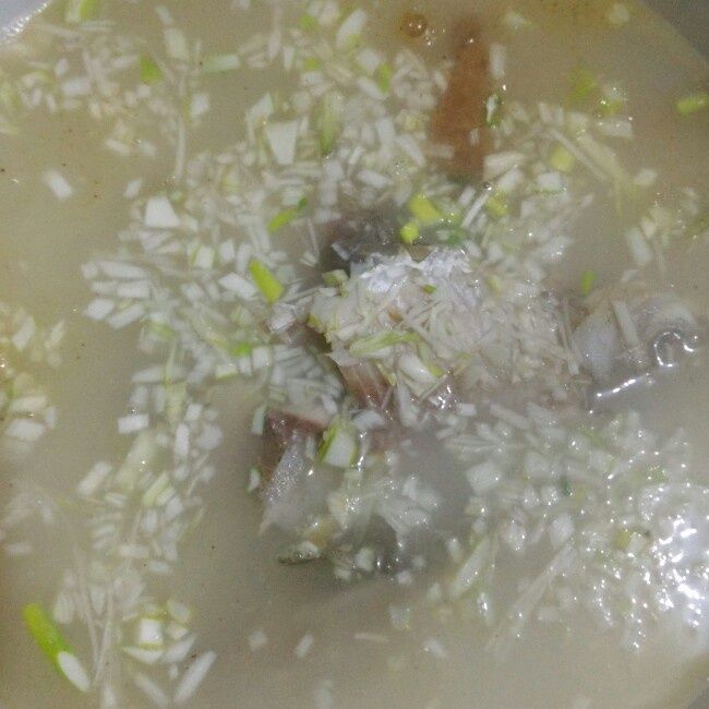 奶色鯽魚湯