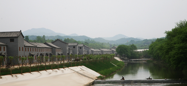 靈龍湖生態文化旅遊區