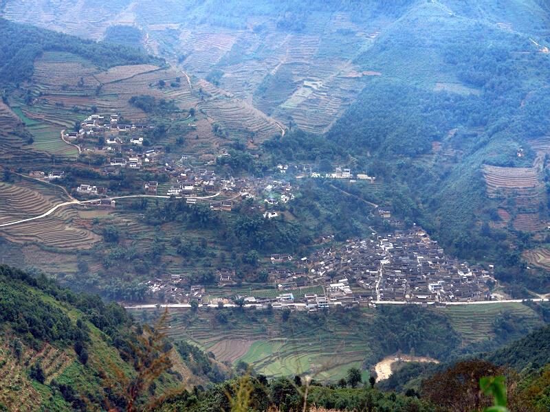 土官村(雲南省保山市隆陽區瓦渡鄉土官村)