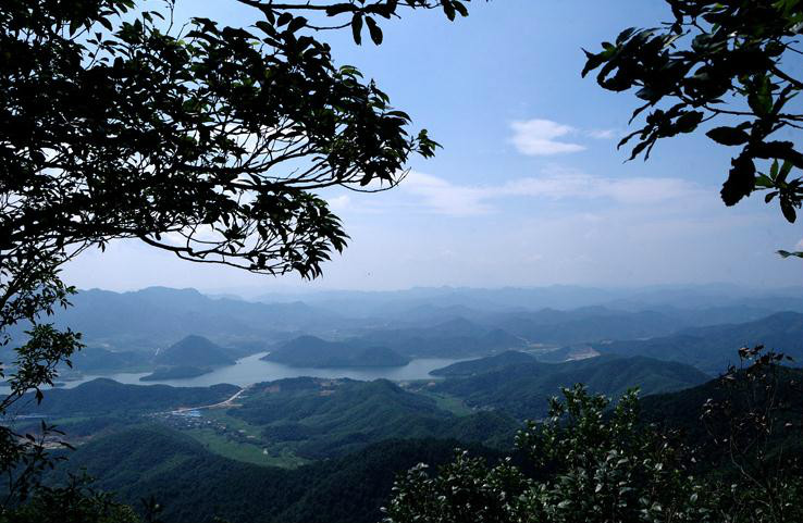 紹興會稽秦望山山麓