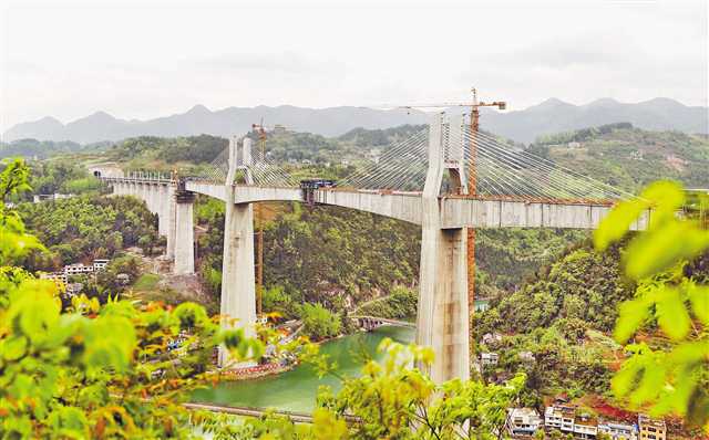 阿蓬江特大橋