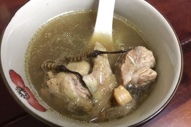 燕窩瘦肉鷓鴣湯