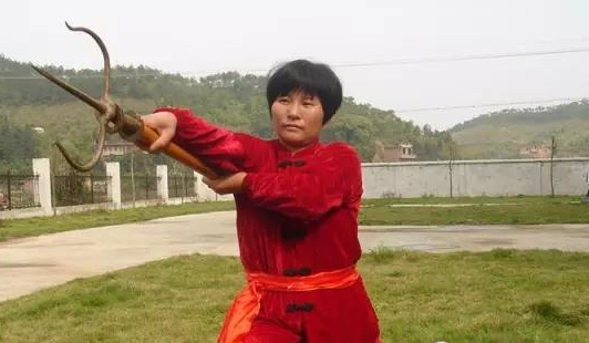 上杭女子五枚拳