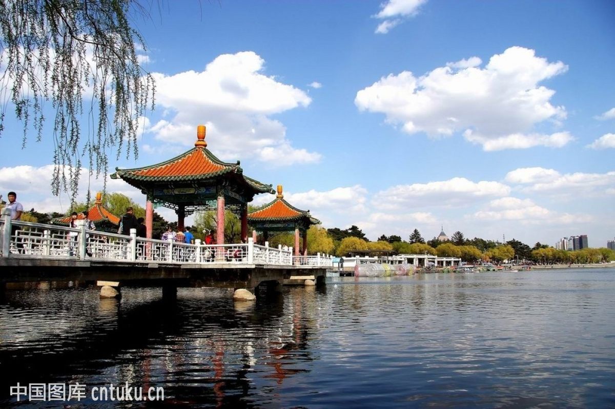 灉湖山寺