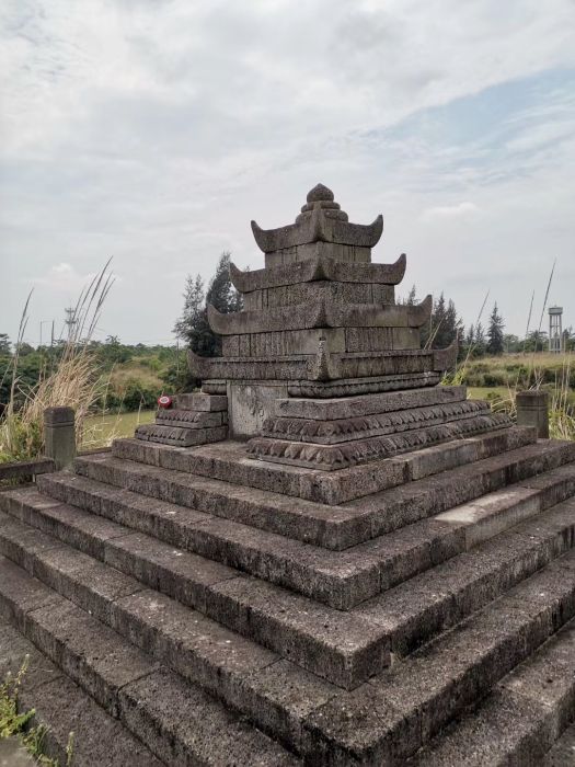 涅磐塔(儒符石塔)