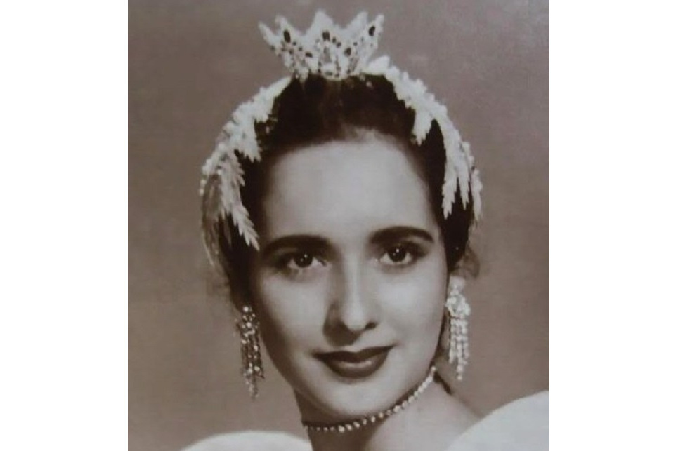 Gloria Romero