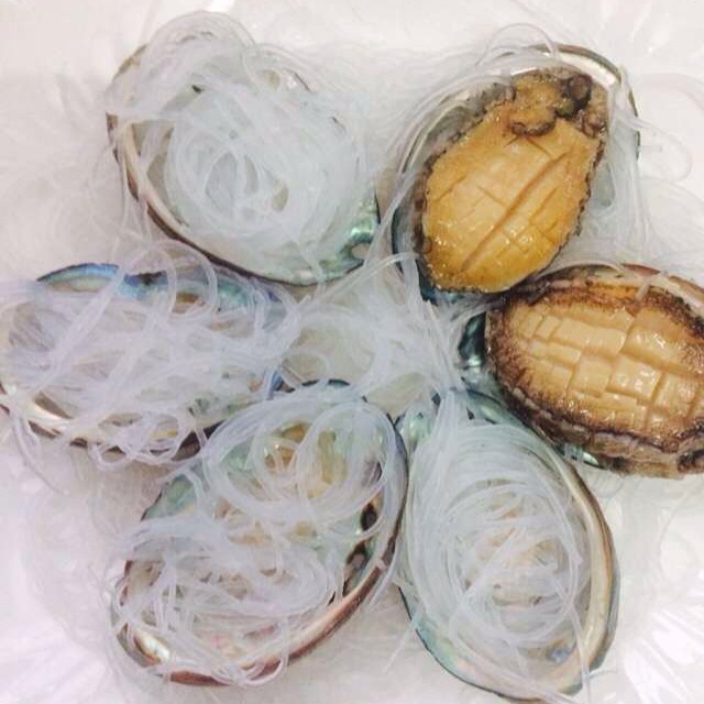 蒜蓉冬粉蒸小鮑魚