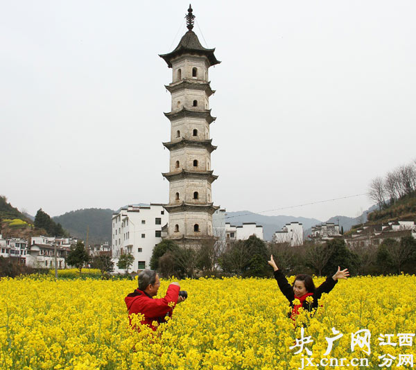 婺源鳳山龍天塔